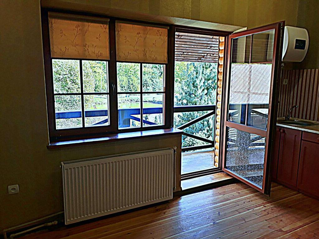 Rancho 555 Guest House Uzhhorod Exterior photo